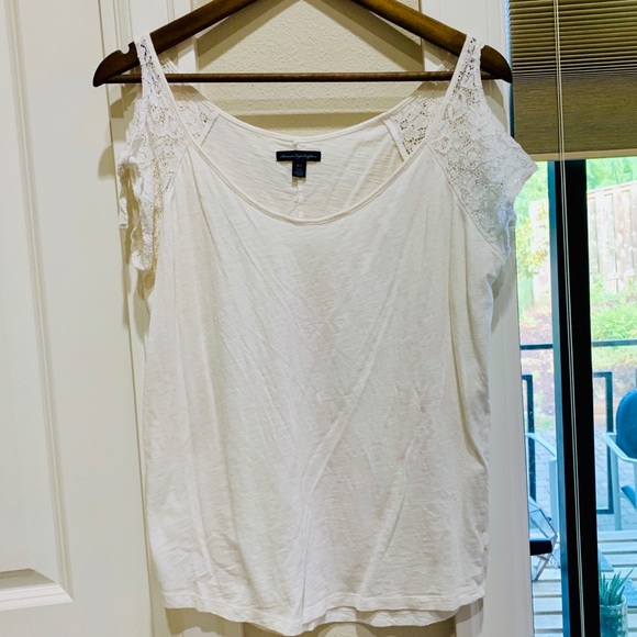 American Eagle Outfitters Tops - American Eagle cold shoulder top